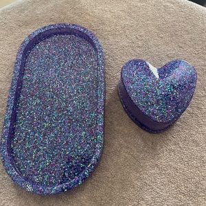 Resin jewelry tray with matching heartt shaped jewelry box